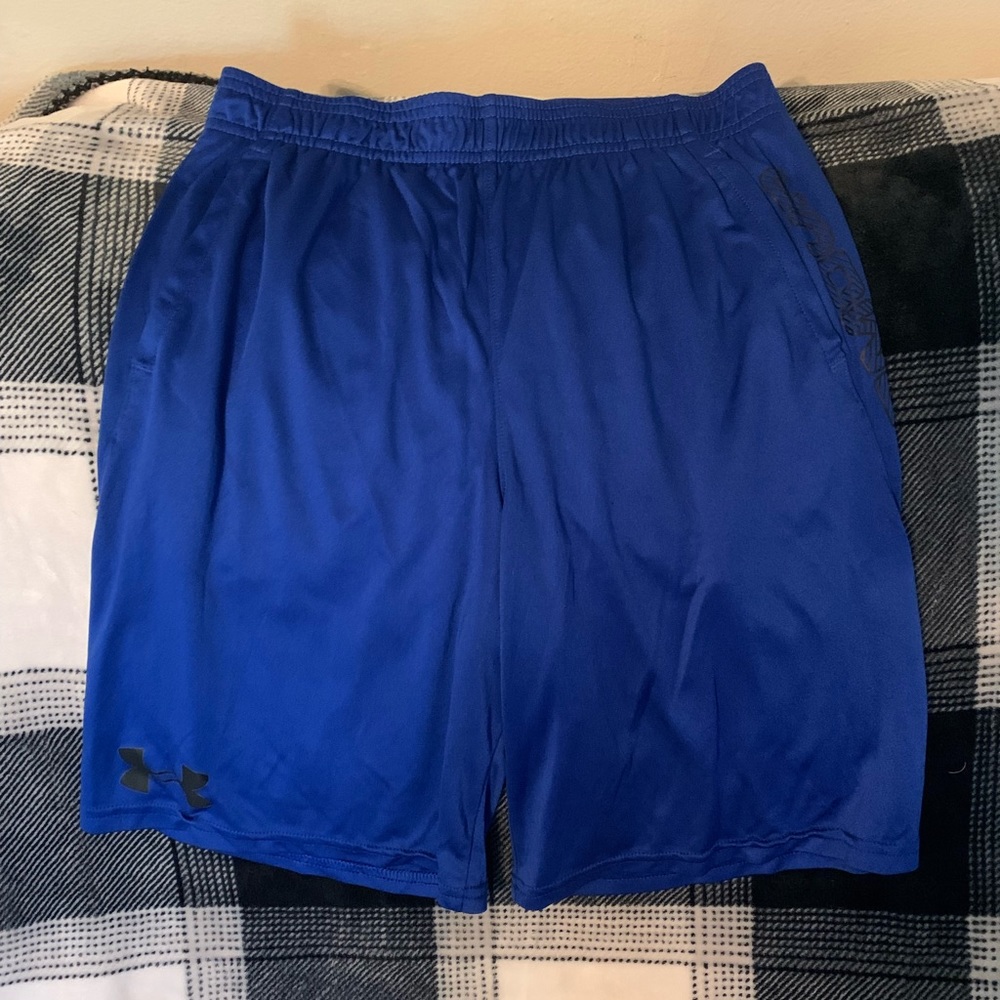 UA shorts YXL